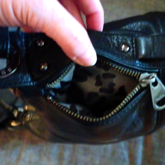 Perlina Leather Bag - Picture 9 of 9